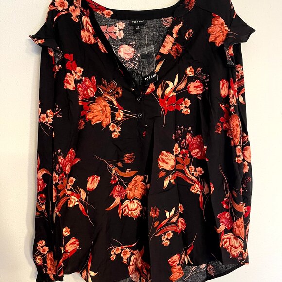 torrid Tops - Torrid Women's Blouse Size 0 (L) V Neck, Long Sleeve Floral Black/Coral